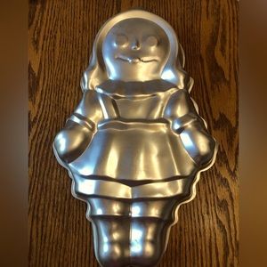Vintage 1971 Retired Raggedy Ann Doll Cake Baking Pan